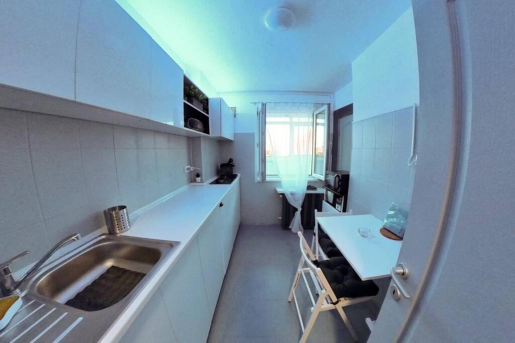 Modern 1 Bedroom Apartment In Bucharest Center! מראה חיצוני תמונה